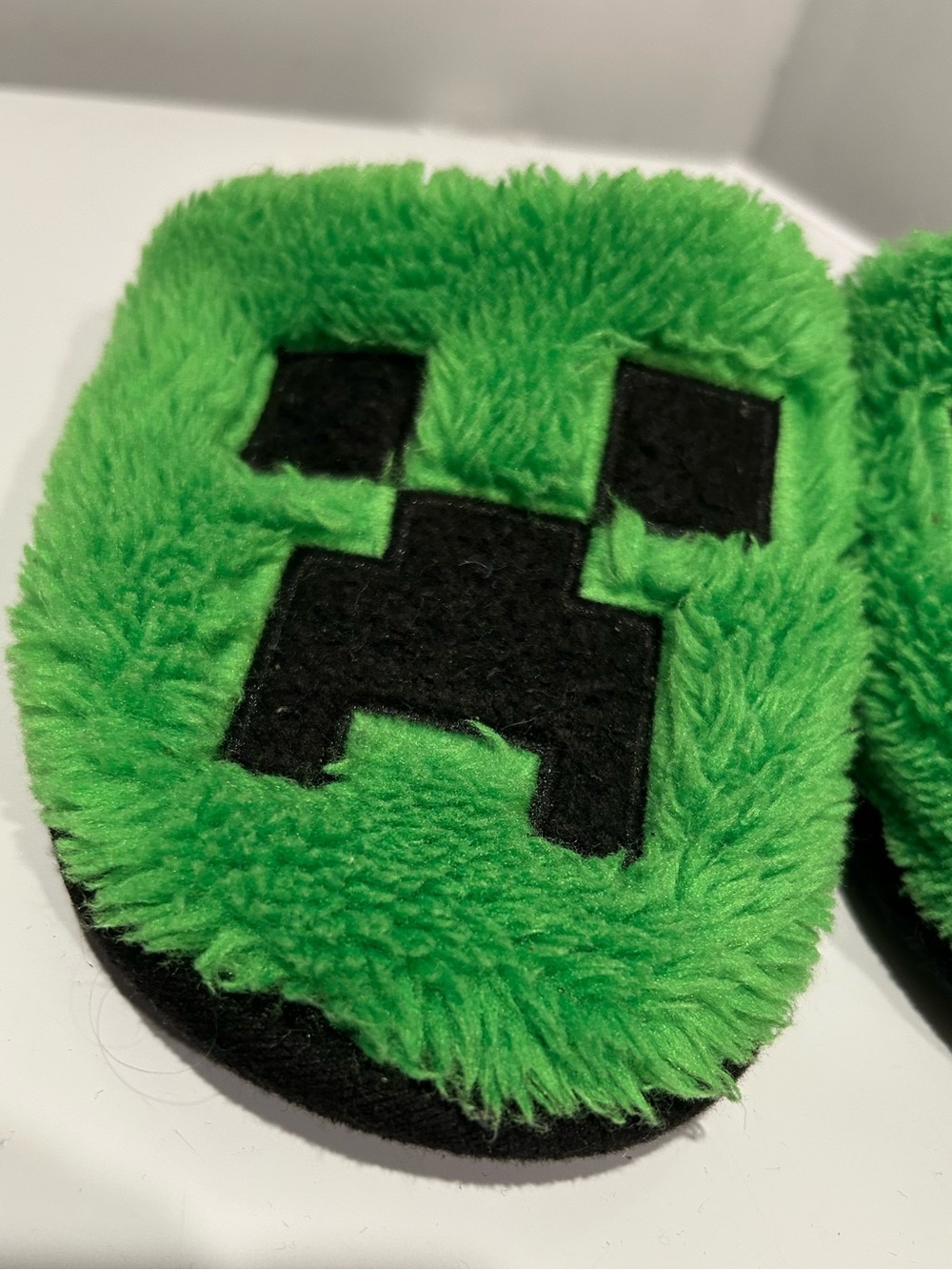 Minecraft Slippers - Picture 3 of 11
